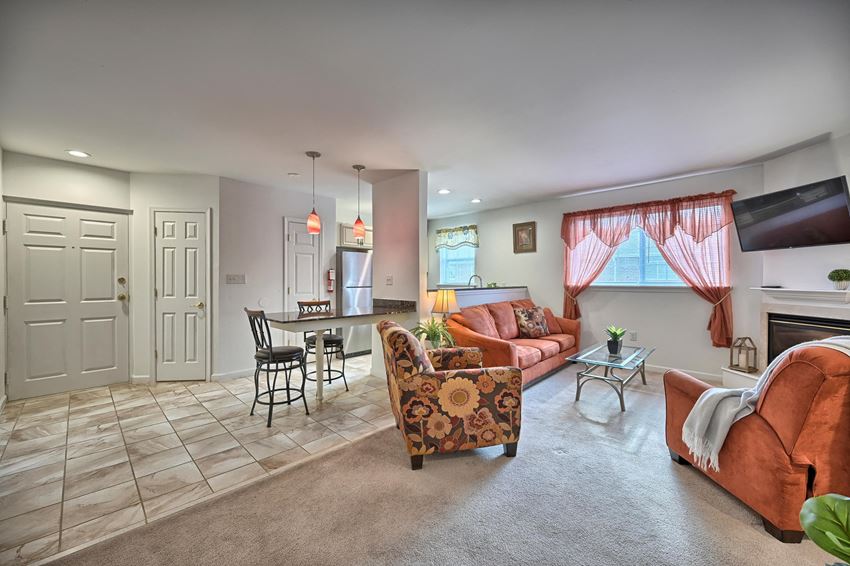 Chestnut Heights Apartments, 3905 Donna Jane Court, Harrisburg, PA